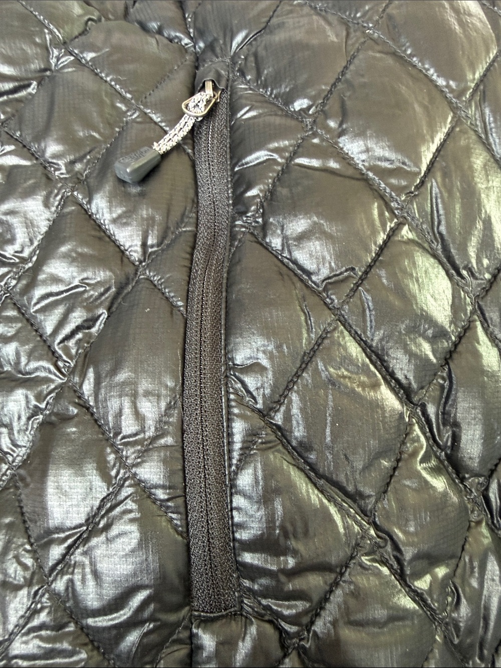 The North Face ThermoBall Quilted Vest Women’s M Black Pink Ribbon Full Zip - Picture 6 of 12